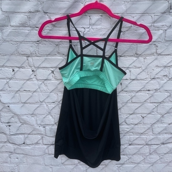 green & Black Sports Bra Open Back Top - Picture 12 of 14